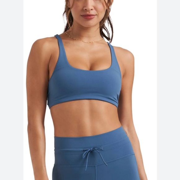 NWT Vuori women's teal Yosemite sports‎ bra size xl